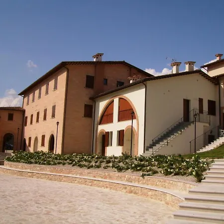 Oasi Di Piscina Con Vista Sul Monte Nerone Appartement *